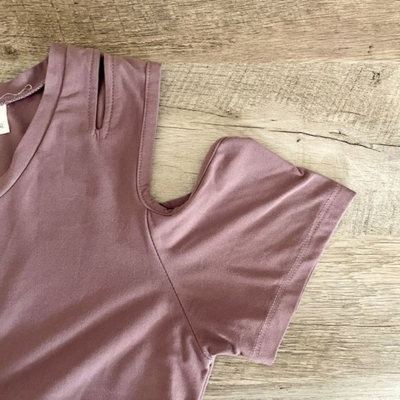 🌺 Glitz Mauve Cold Shoulder Cut Out Soft Mini Dress Juniors Size XL - Picture 3 of 8